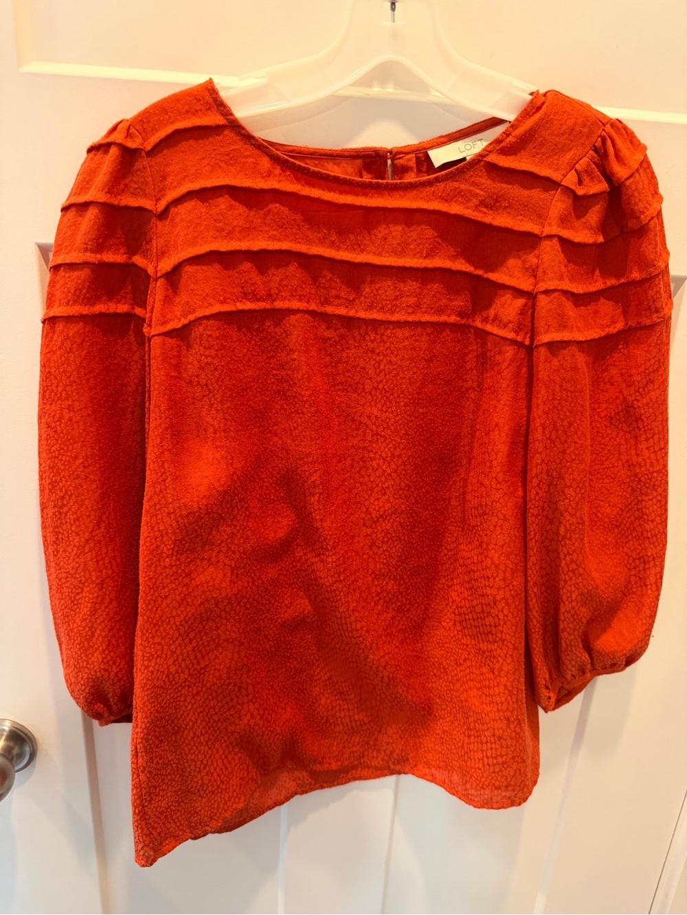 LOFT Small Burnt Orange Textured Ruffle Shoulder Blouse Puff Sleeve Top